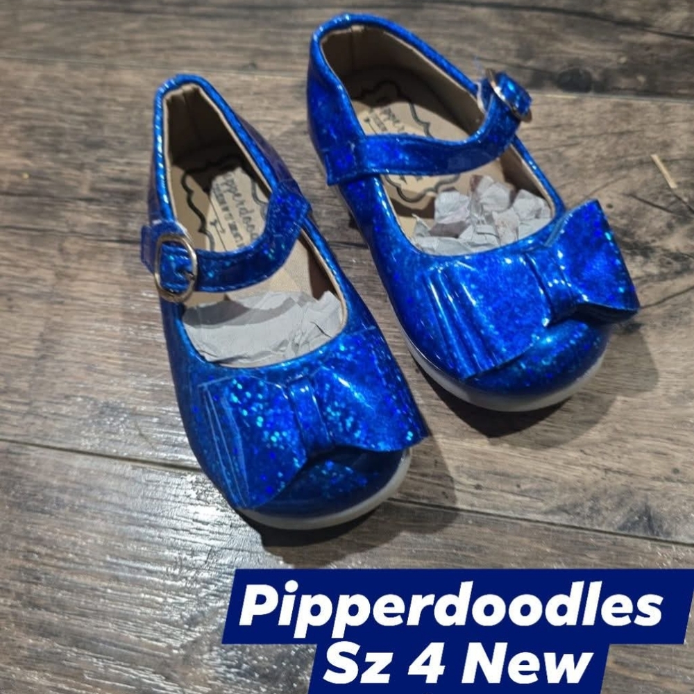 🔥 New pipperdoodles baby girl shoes sz 4